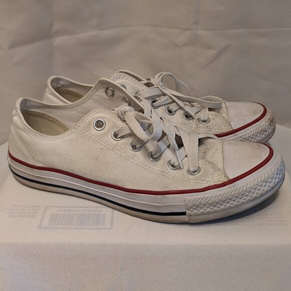 Converse White Canvas Sneakers with Red Accents - Picture 1 of 9